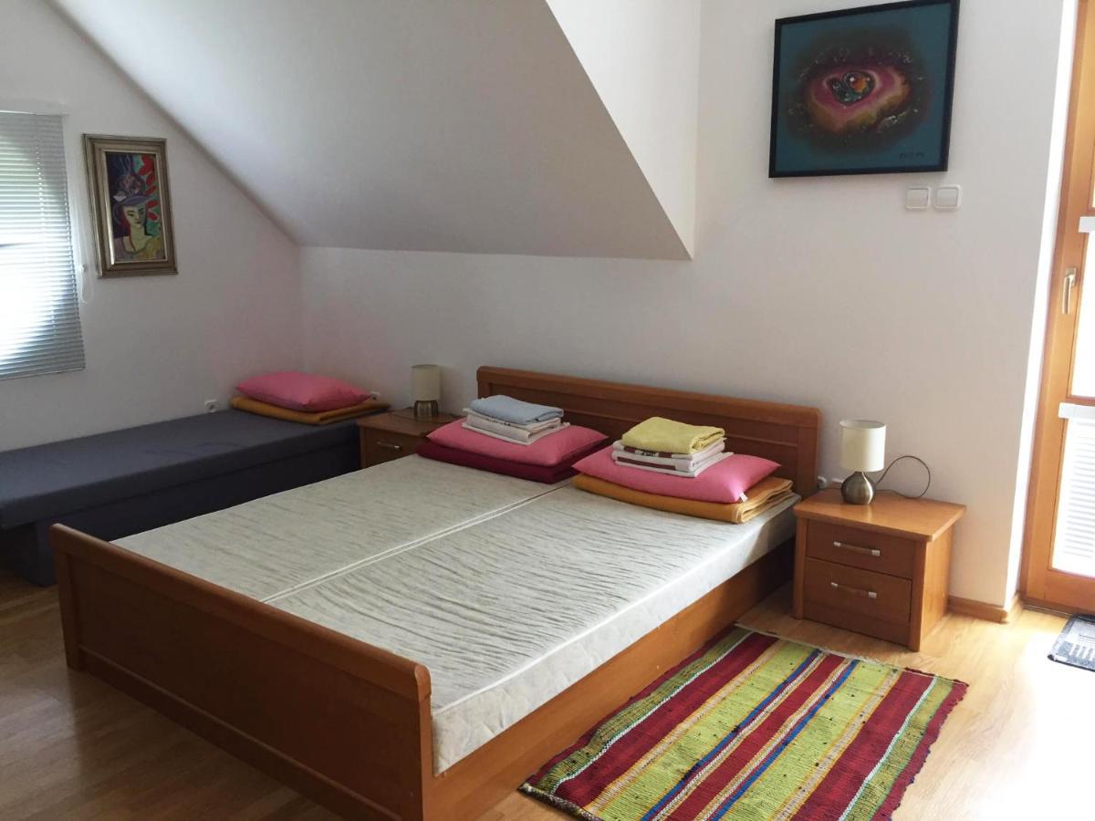 Apartman Triga Snina Eksteriør bilde